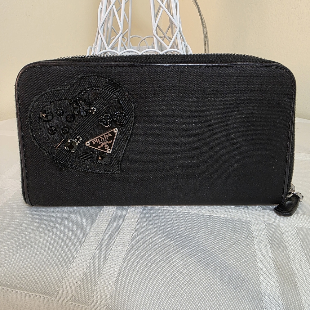 Prada Tessuuto Rare Heart Embellished Zippy Wallet.Limited Edition.EUC.COA